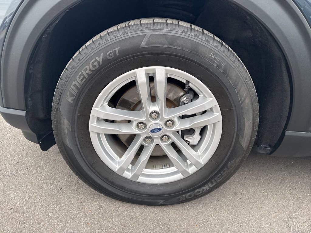 Used 2022 Ford Explorer XLT w/ Equipment Group 202A image 30