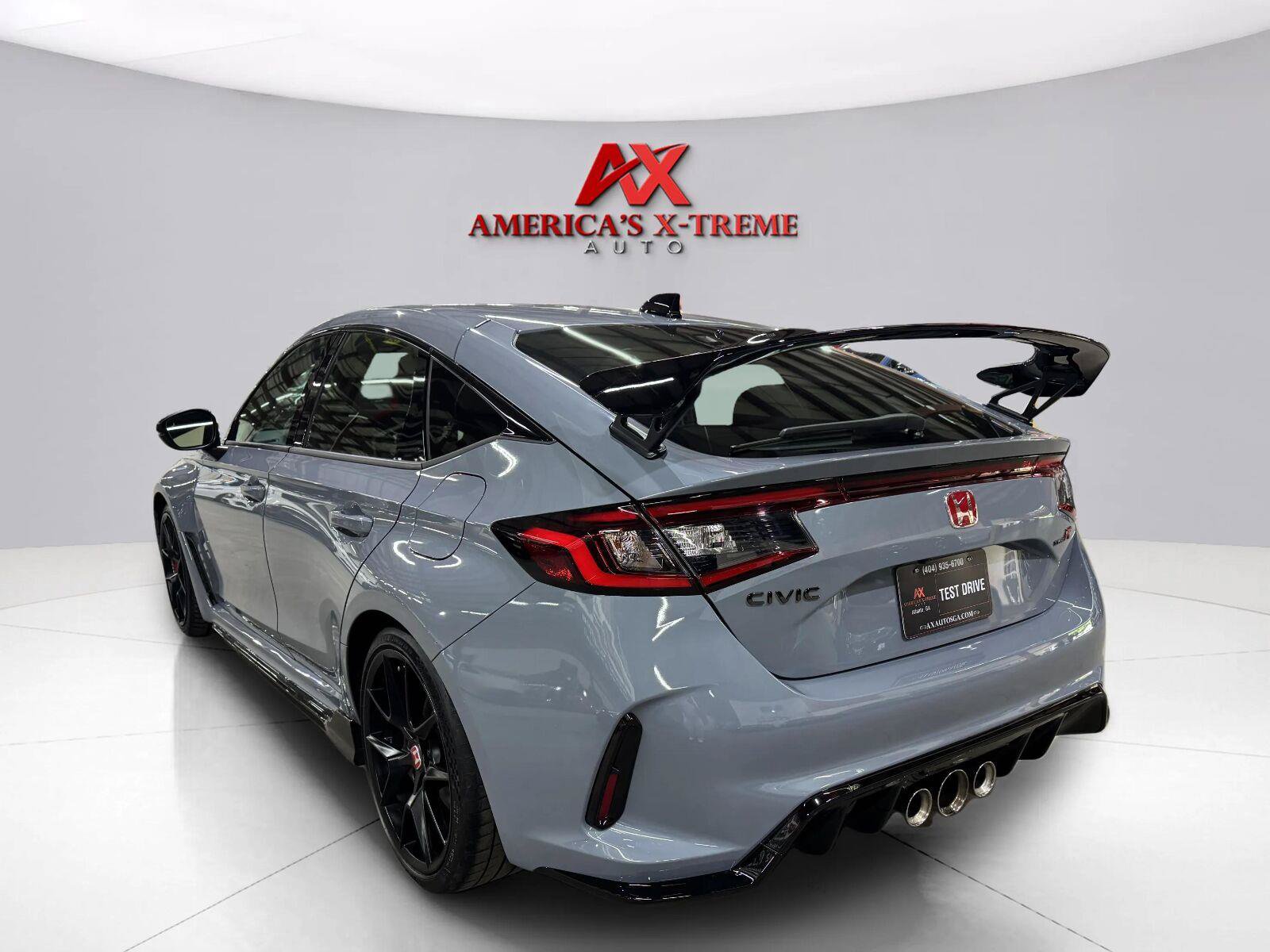 Used 2024 Honda Civic Type R image 4