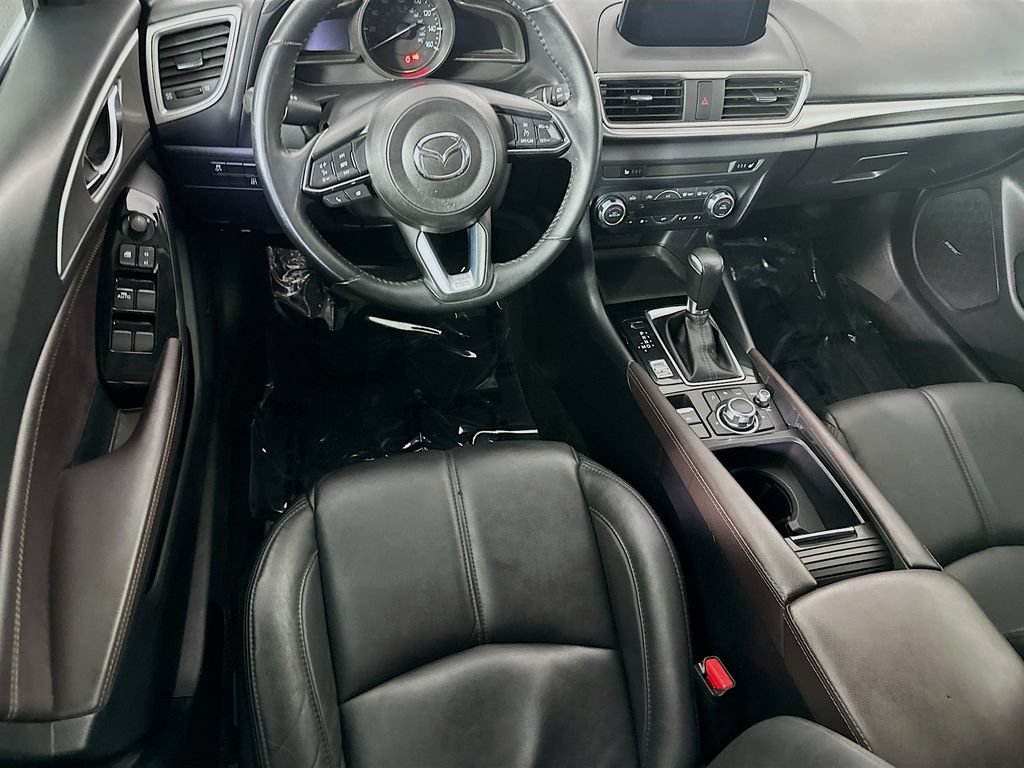Used 2018 MAZDA MAZDA3 Touring FWD image 29