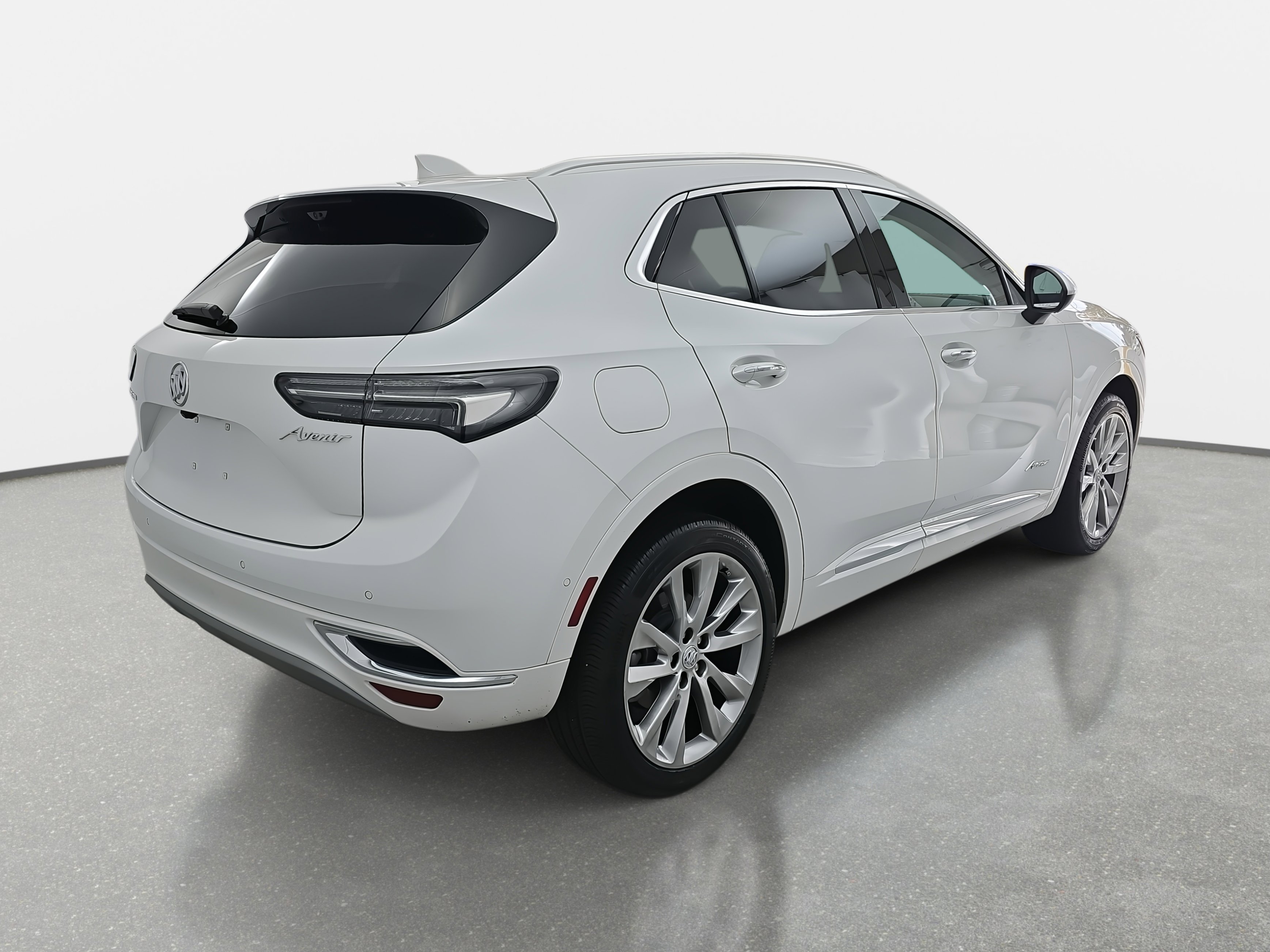 Used 2023 Buick Envision Avenir image 5