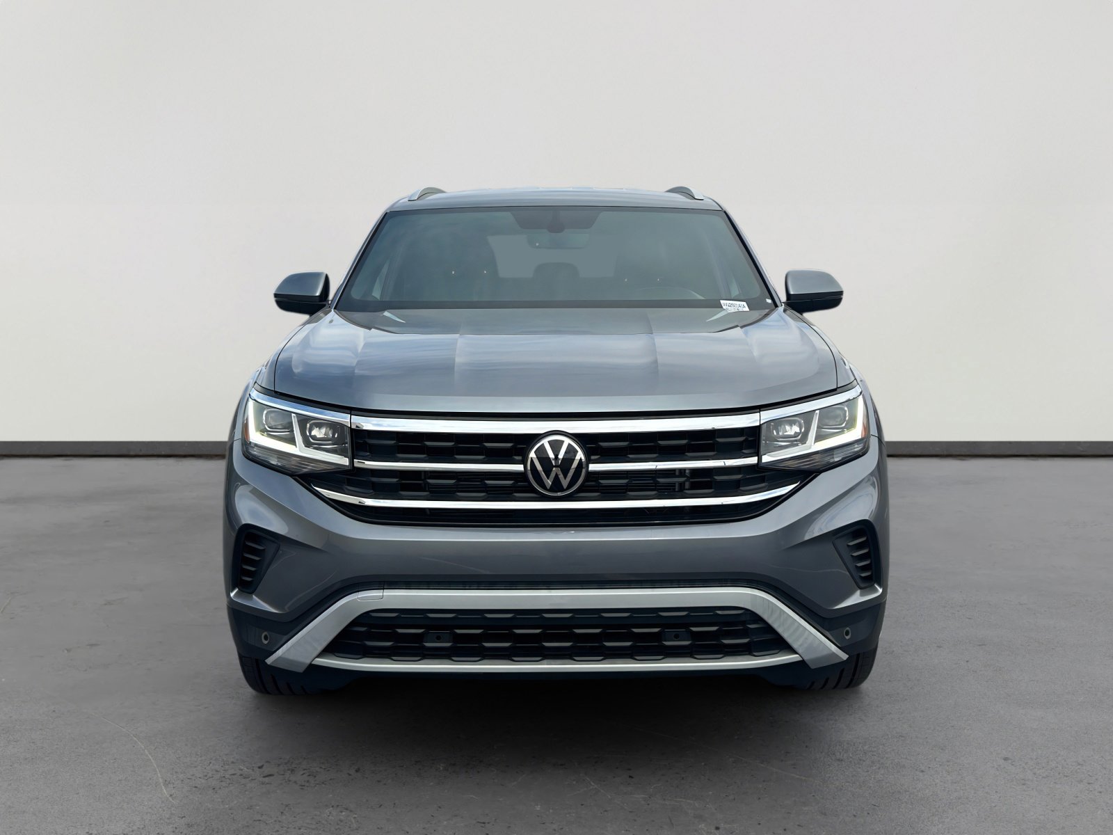 Certified 2022 Volkswagen Atlas Cross Sport SE AWD/4WD image 8