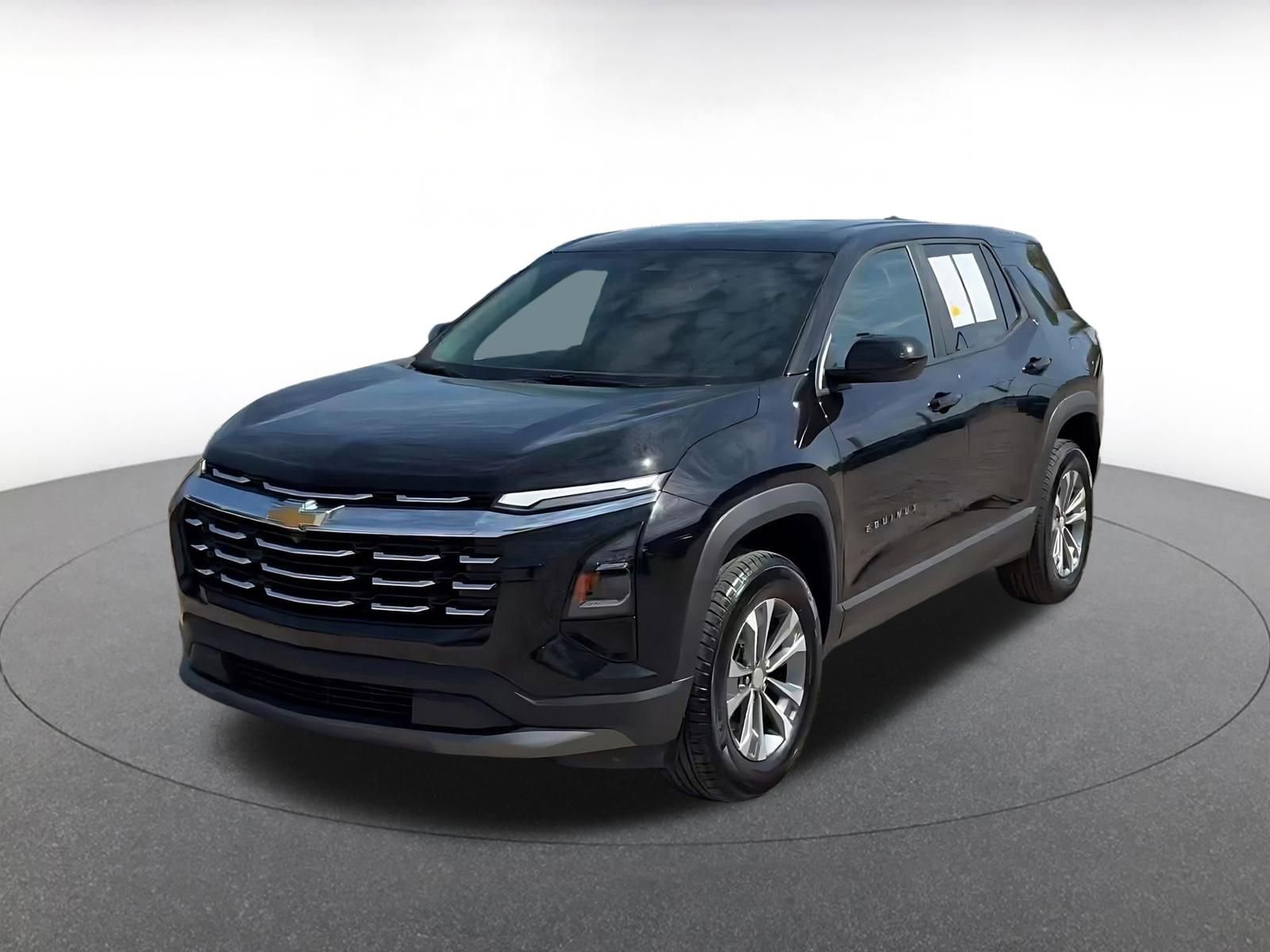 Used 2025 Chevrolet Equinox LT AWD/4WD image 4