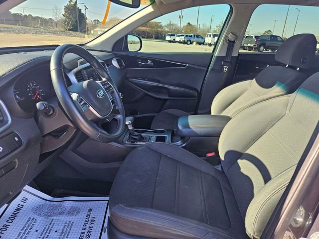Used 2020 Kia Sorento S image 9