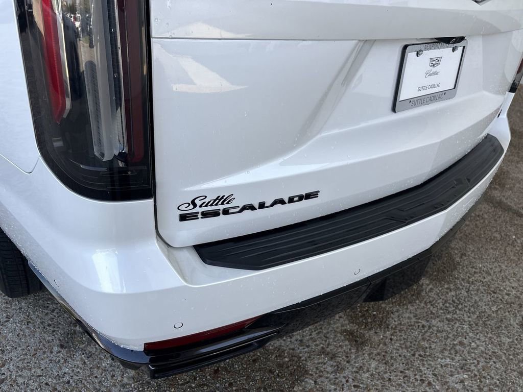 Certified 2021 Cadillac Escalade Sport AWD/4WD image 32