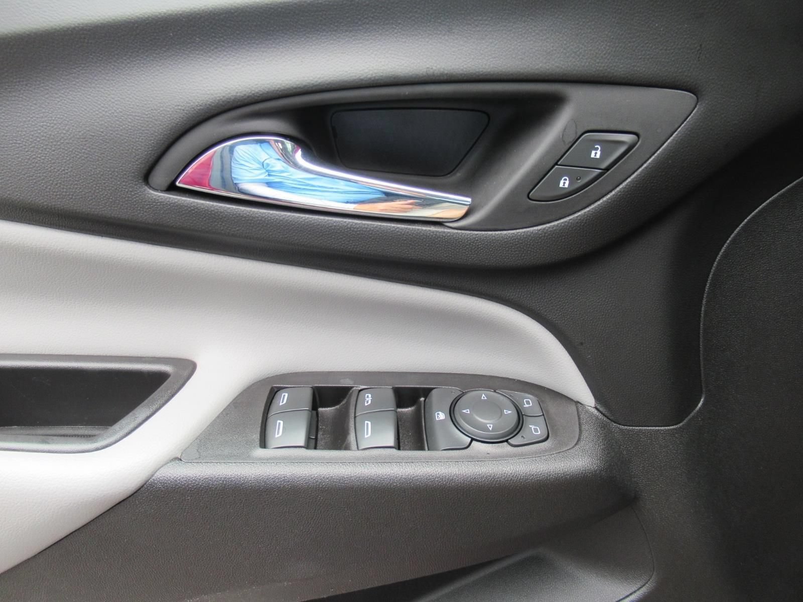 Used 2020 Chevrolet Equinox LT AWD/4WD image 22