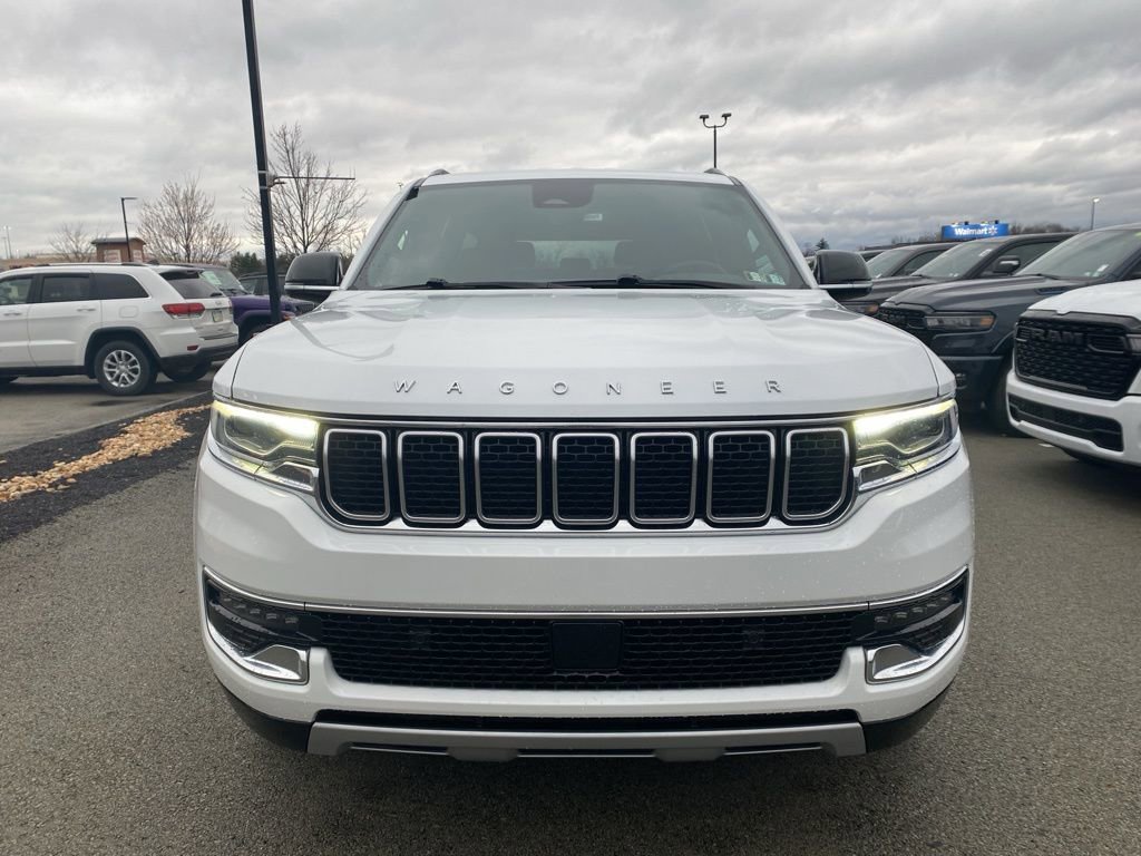 Certified 2024 Jeep Wagoneer L Series II w/ Flexible Seating Group image 6