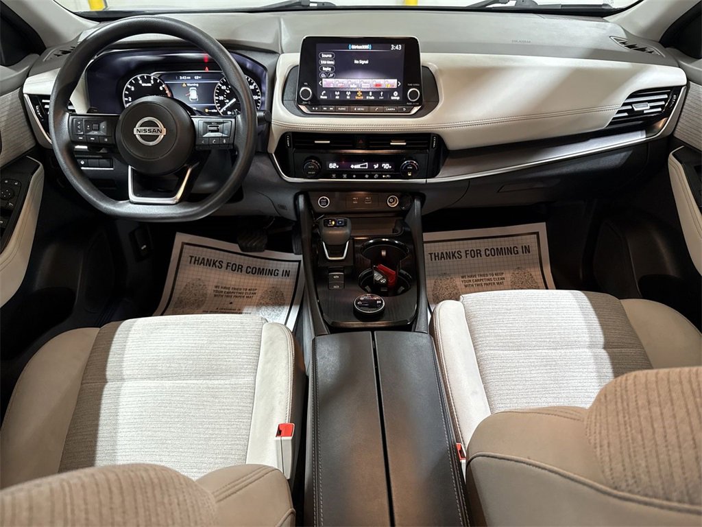 Used 2021 Nissan Rogue SV image 10