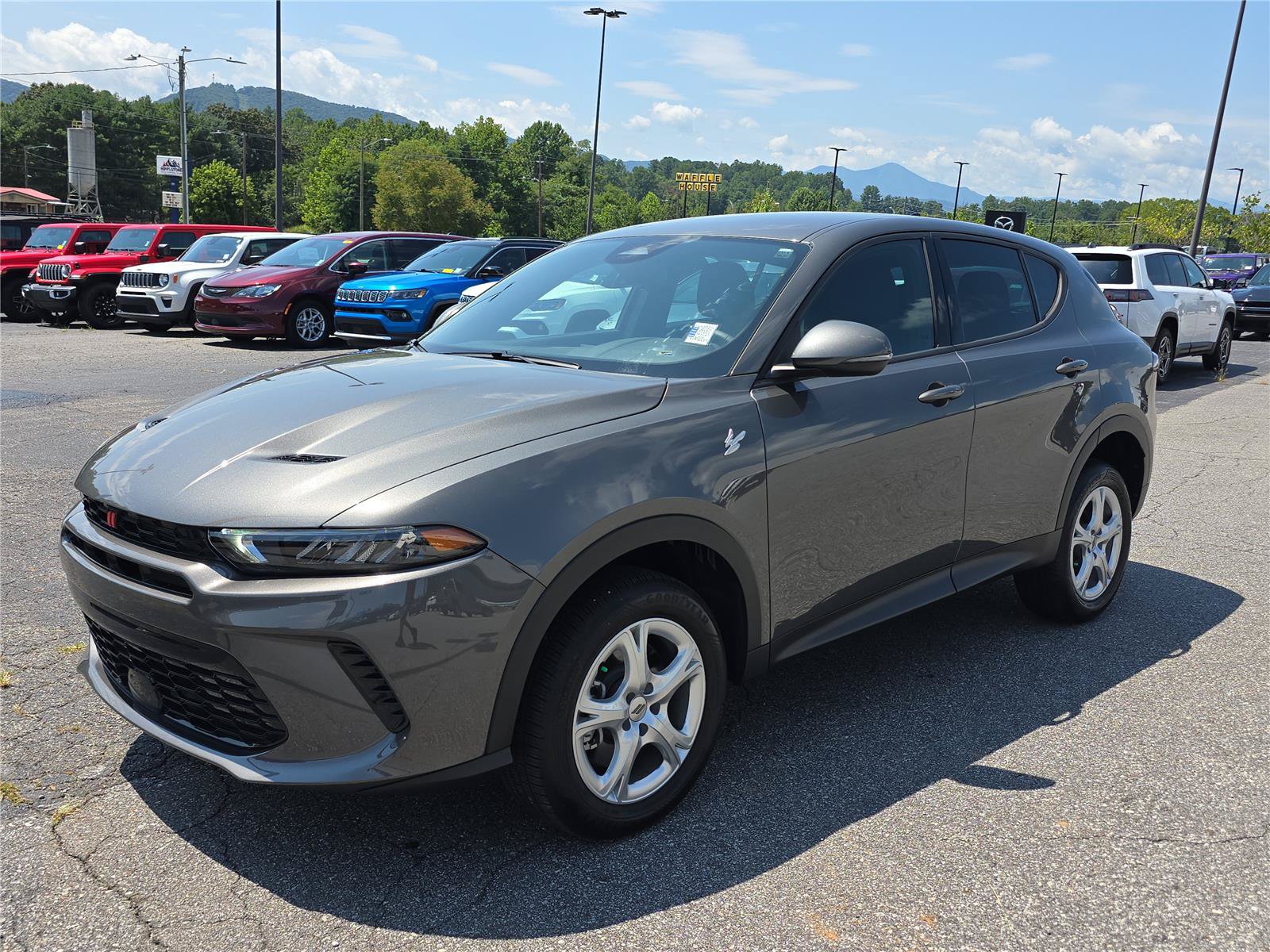Used 2024 Dodge Hornet GT AWD/4WD image 7