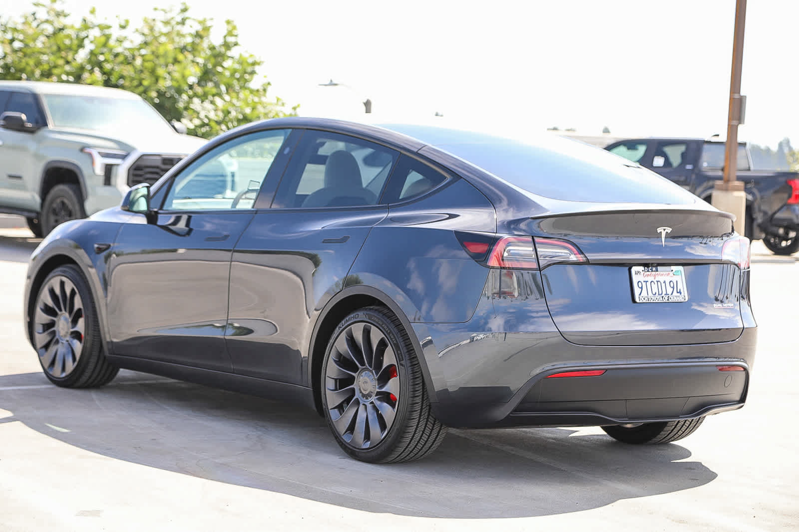 Used 2025 Tesla Model Y Performance AWD/4WD image 7