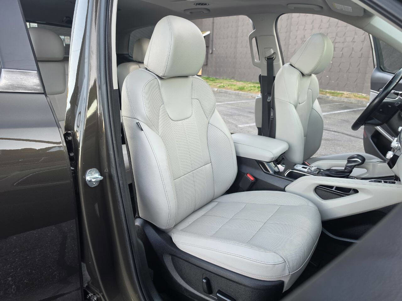 Used 2022 Kia Telluride EX w/ EX Premium Package AWD/4WD image 50