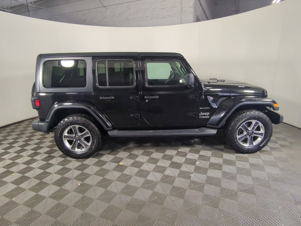 Used 2019 Jeep Wrangler Unlimited Sahara w/ Uconnect 4C Nav & Sound Group image 3