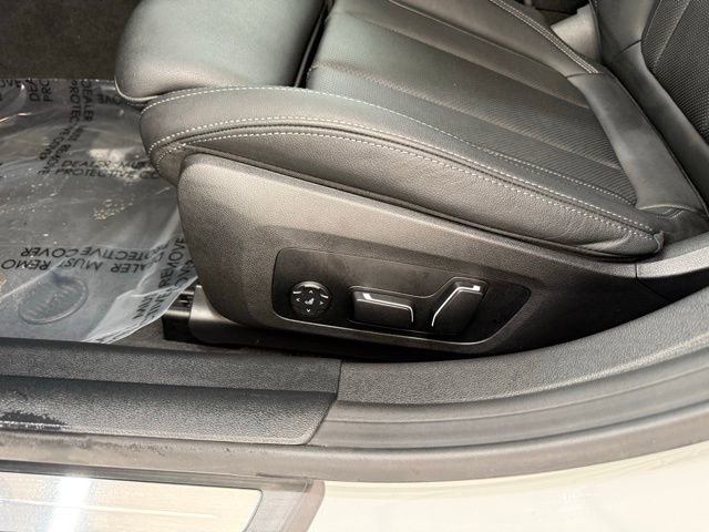 Used 2025 BMW i4 xDrive40i w/ Parking Assistance Package image 13