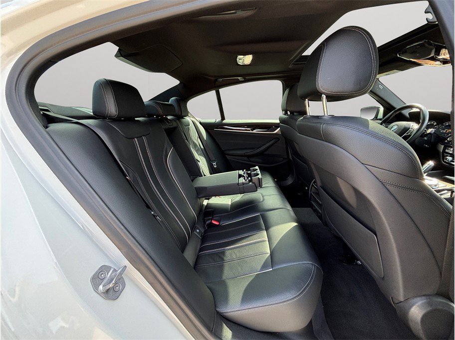 Used 2018 BMW 540i RWD image 42