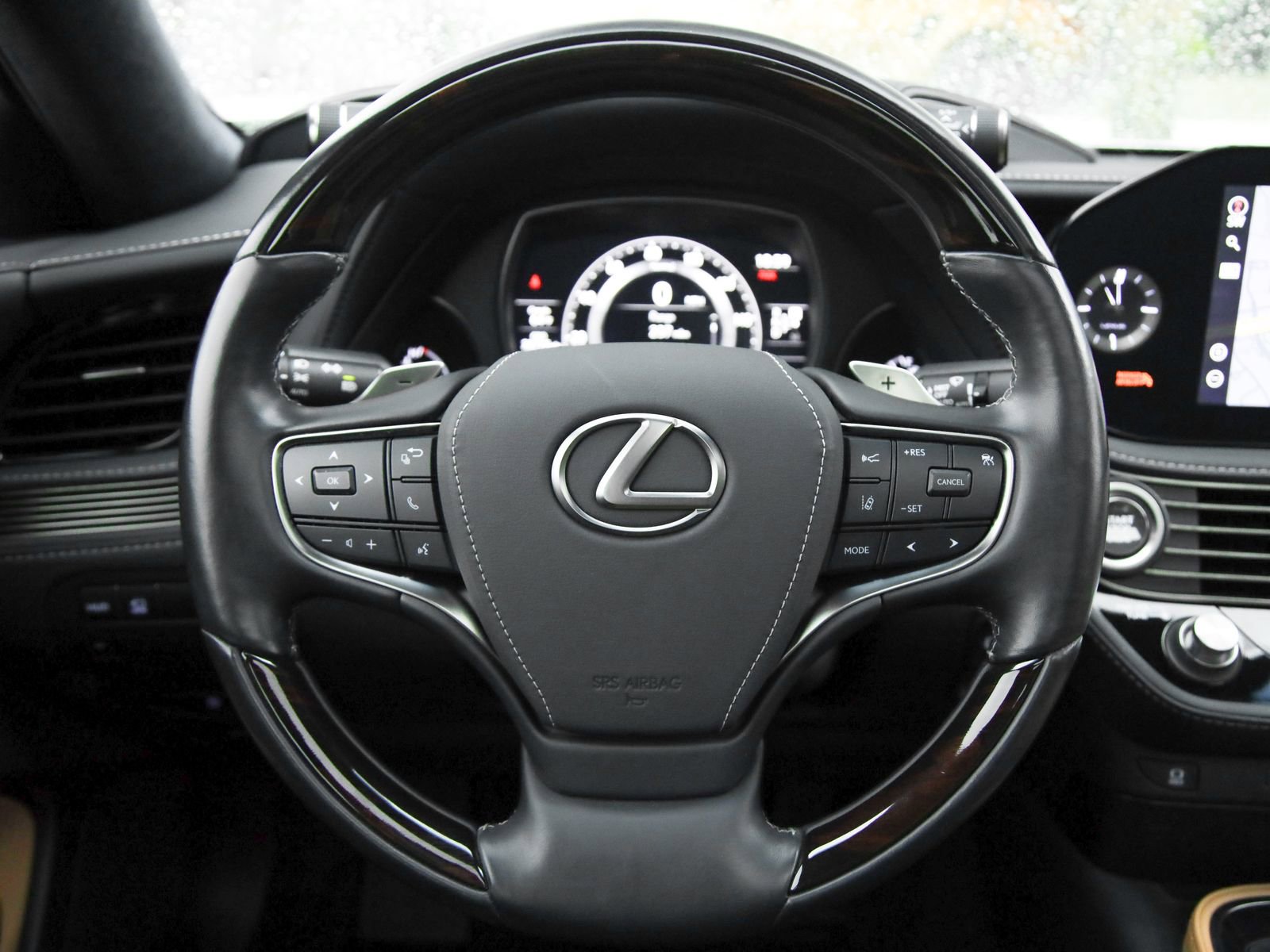 Used 2022 Lexus LS 500 w/ Interior Upgrade Package RWD image 13