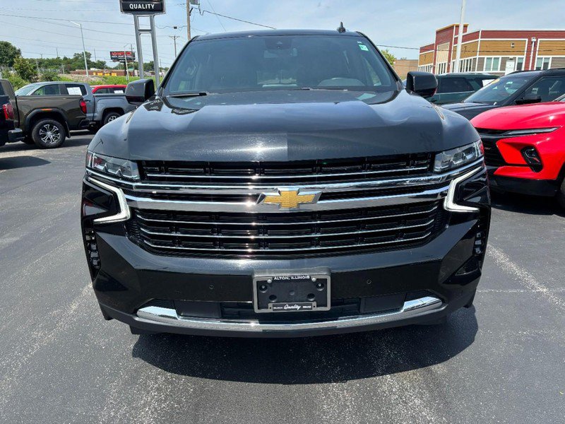 Used 2024 Chevrolet Suburban LT AWD/4WD image 9