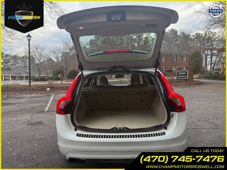 Used 2016 Volvo V60 T5 Premier image 11