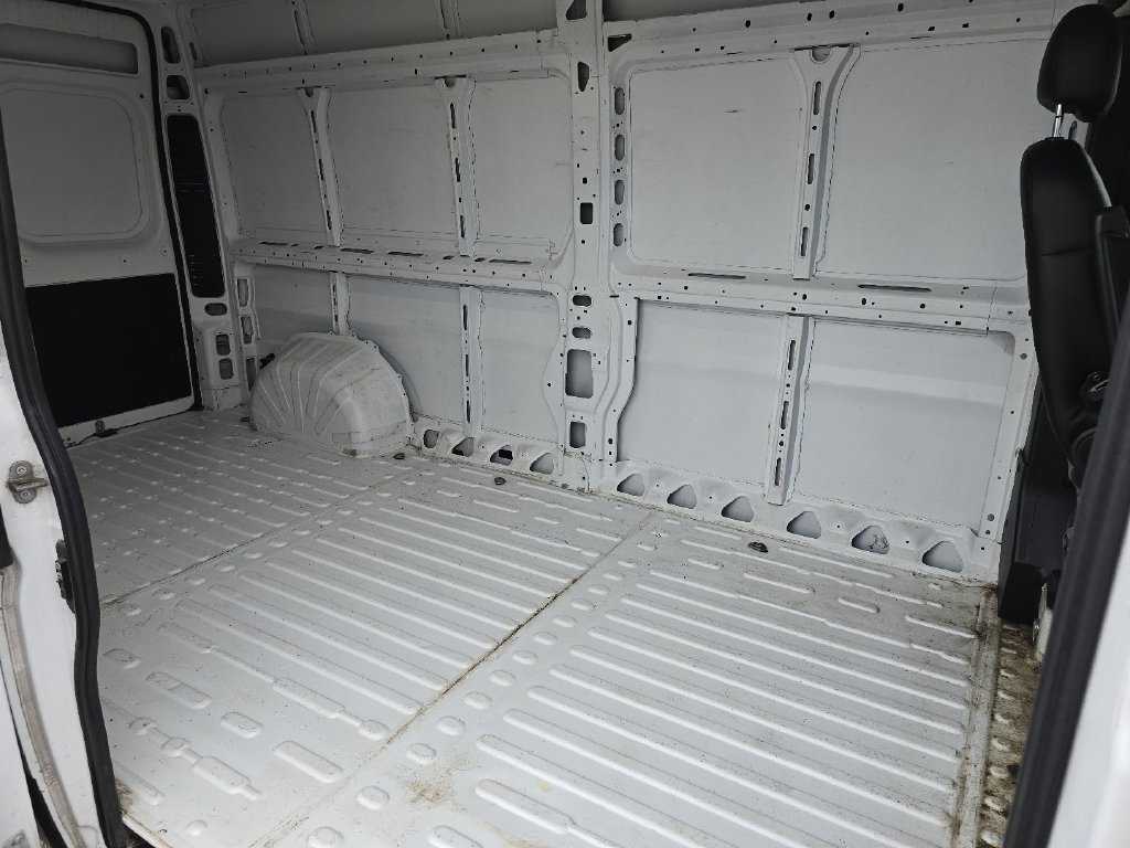 Used 2025 RAM ProMaster 2500 w/ Convenience Group FWD image 22