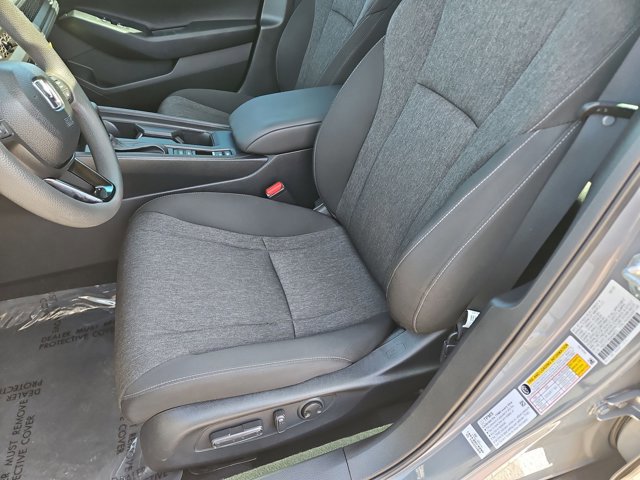 Used 2025 Honda Accord SE image 16