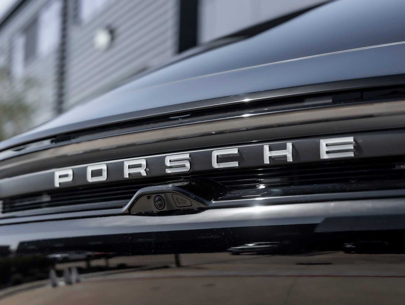 Used 2025 Porsche Macan Electric image 14