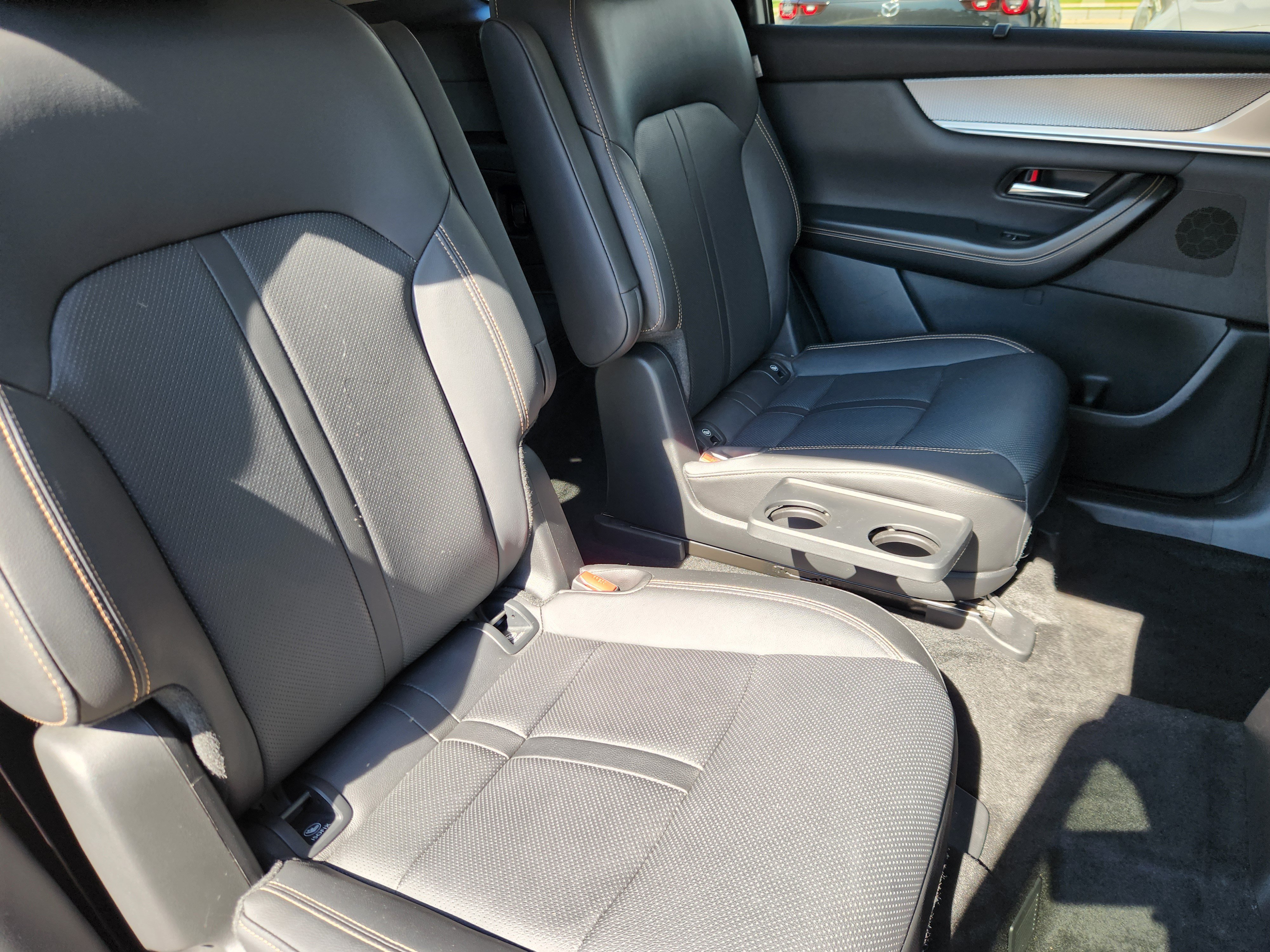 Certified 2024 MAZDA CX-90 Plug-In Hybrid w/ Premium Pkg AWD/4WD image 18