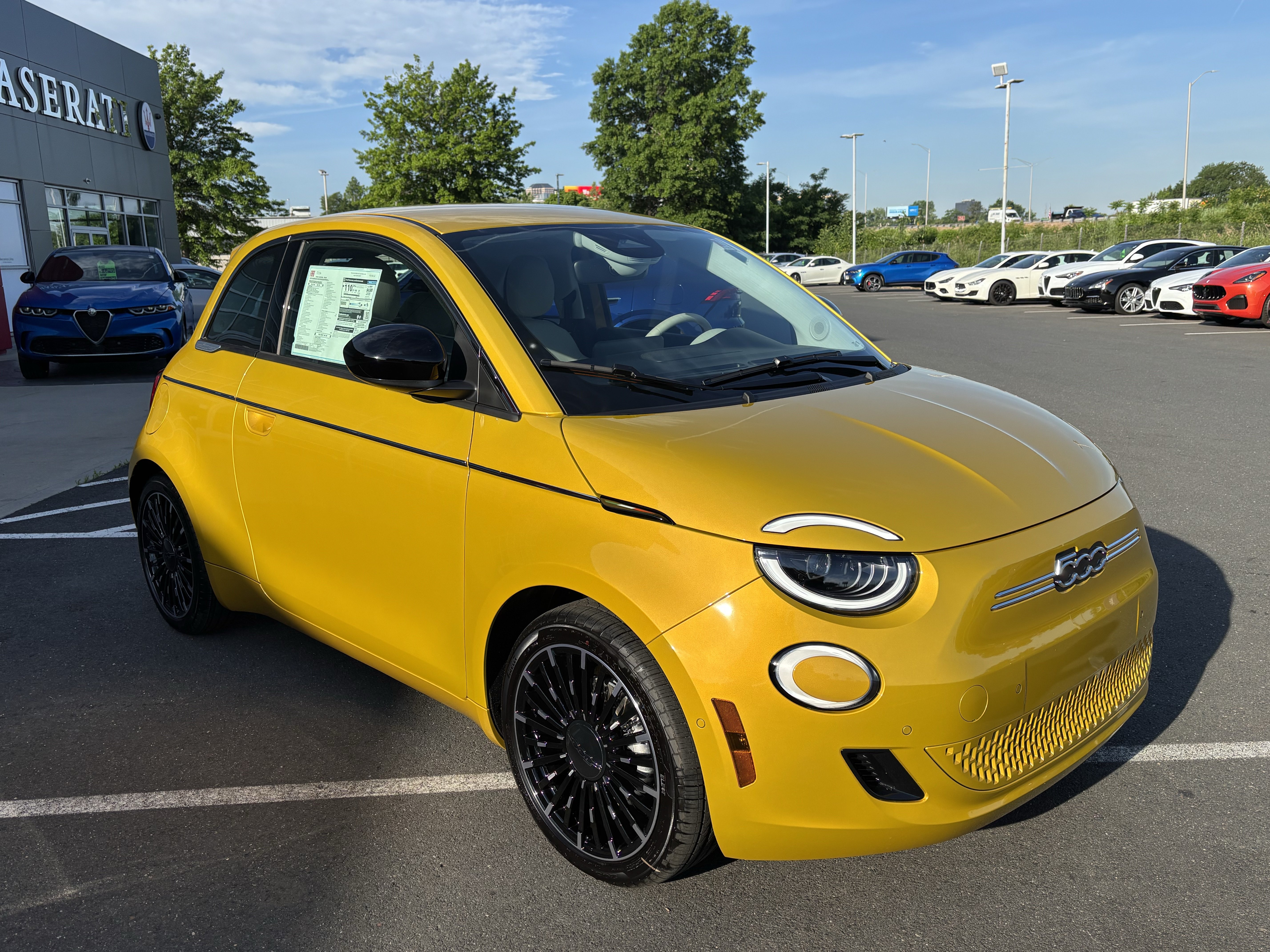 New 2026 FIAT 500 e Icona w/ Quick Order Package 21R FWD image 9