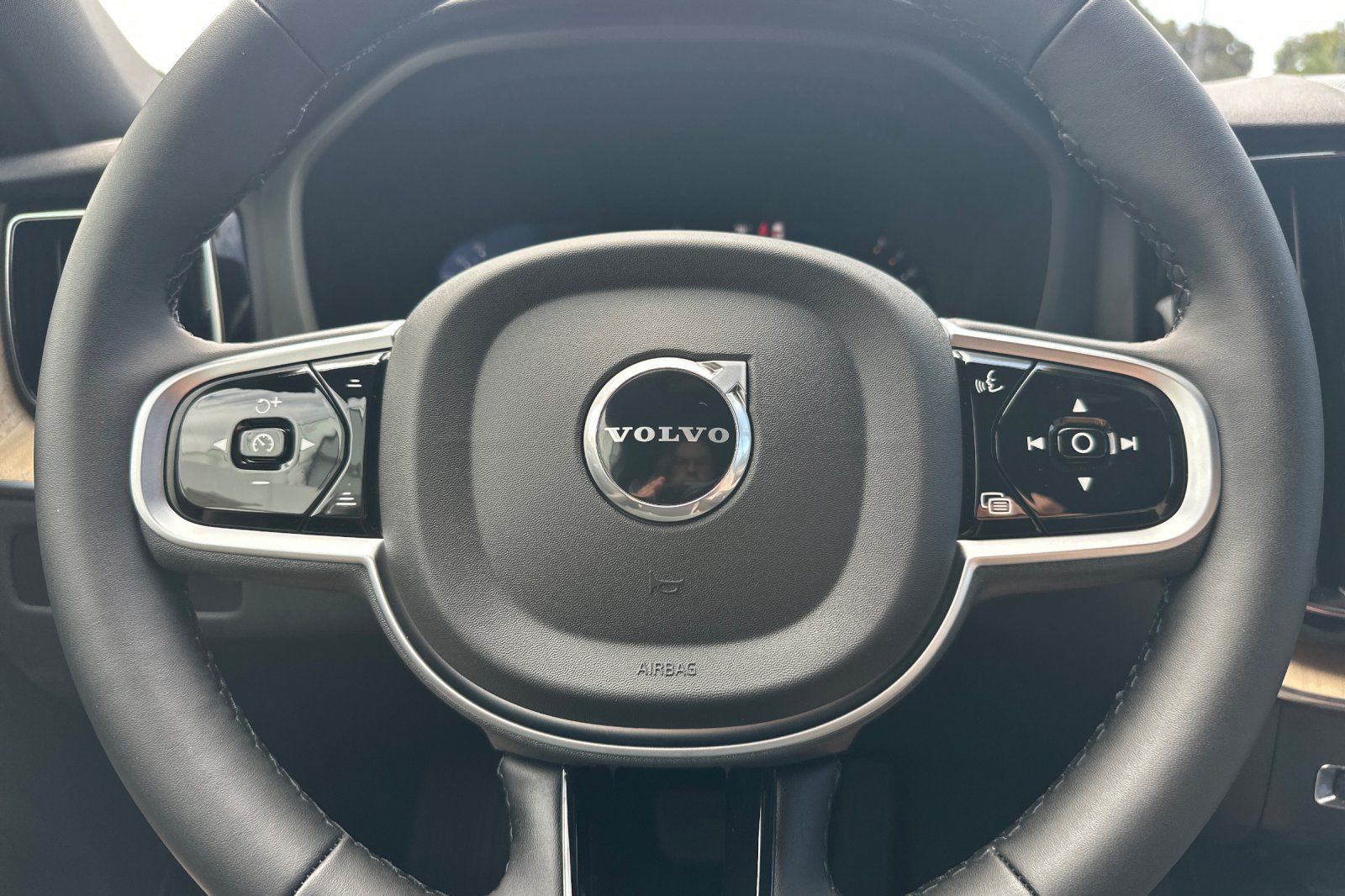 New 2026 Volvo XC60 B5 Plus w/ Protection Package AWD/4WD image 20