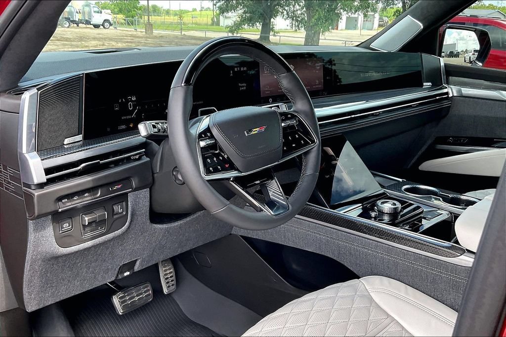 Used 2026 Cadillac Escalade V w/ LPO, ONYX Package AWD/4WD image 14