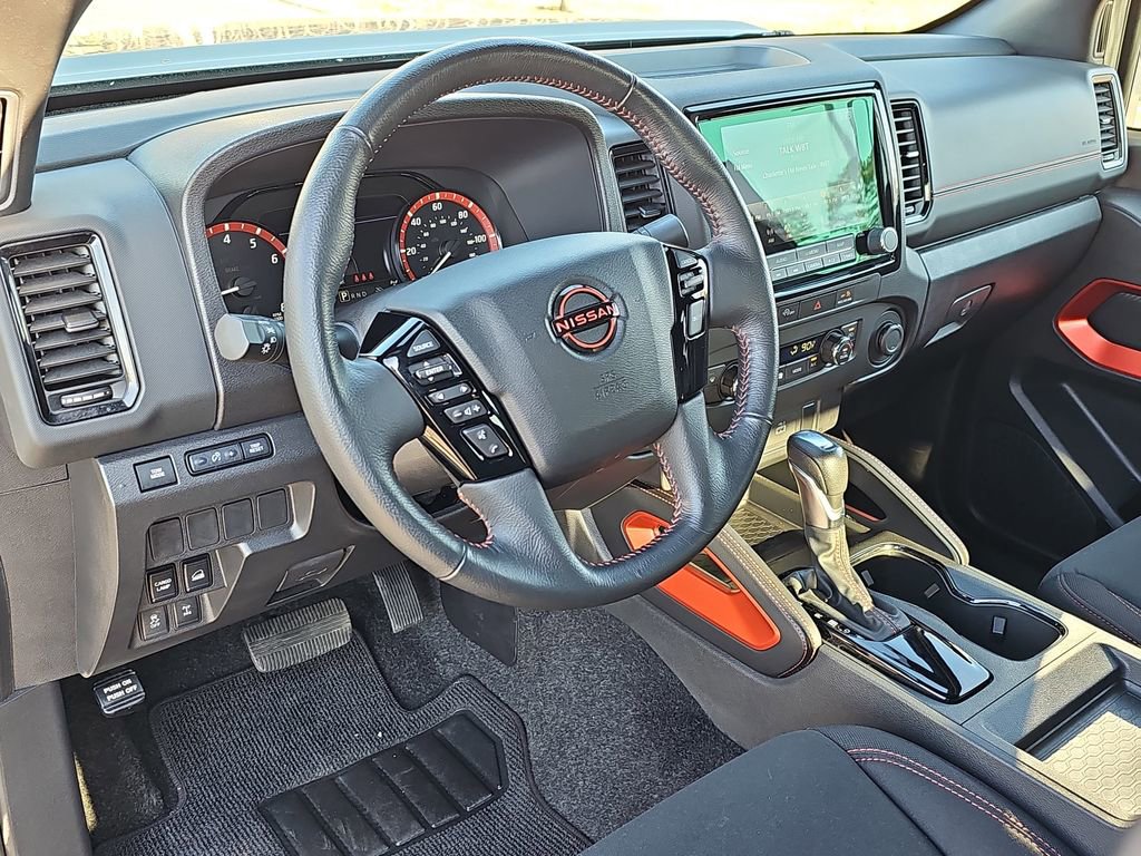 Used 2024 Nissan Frontier PRO-4X w/ Off-Road Protection Package image 16