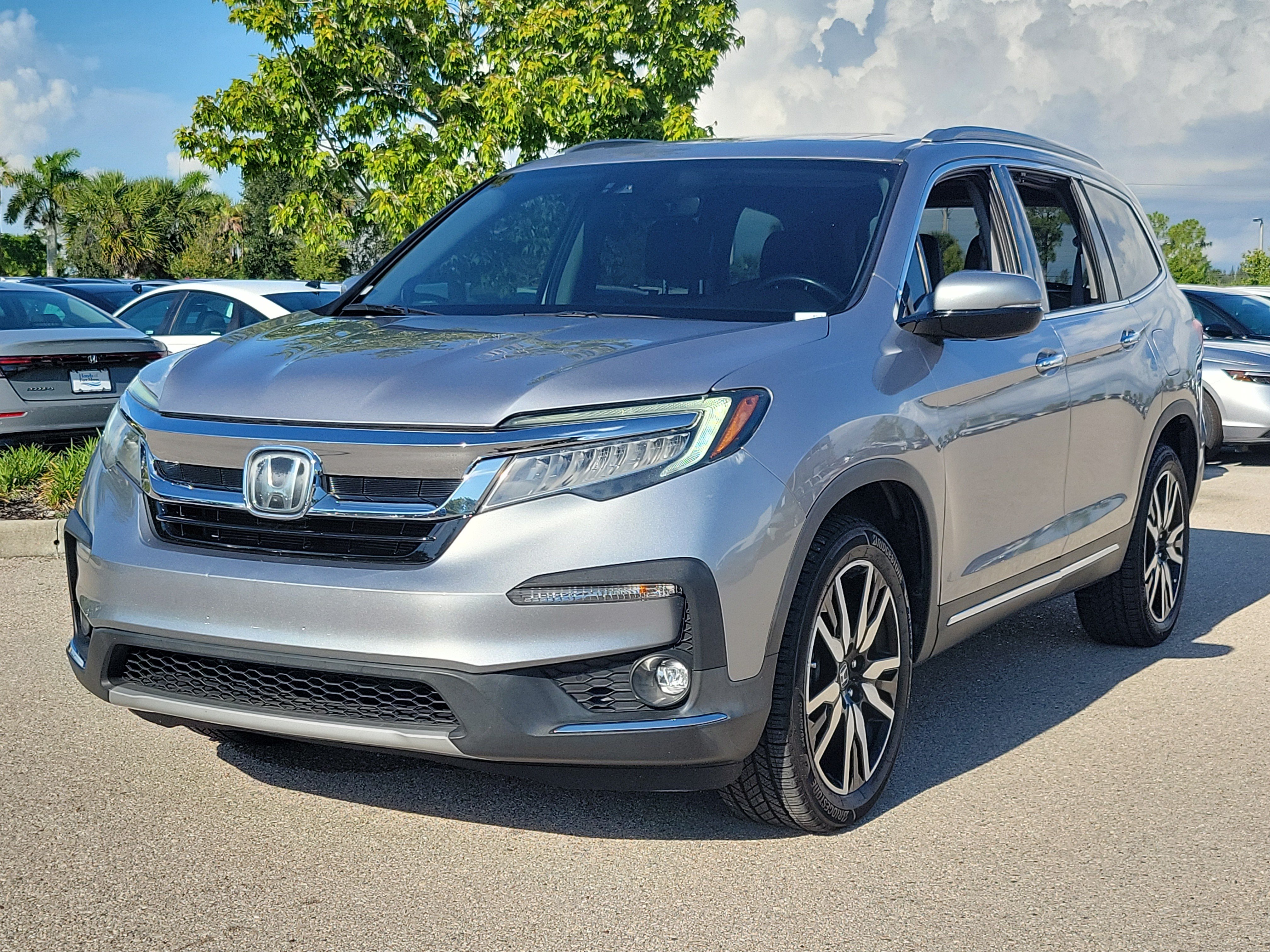 Used 2020 Honda Pilot Elite image 3