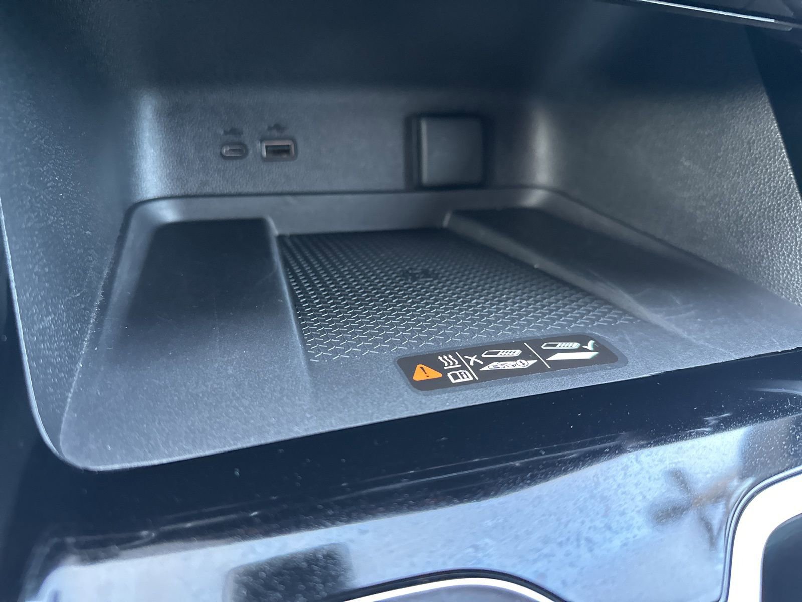 Used 2024 Chevrolet Traverse RS AWD/4WD image 72