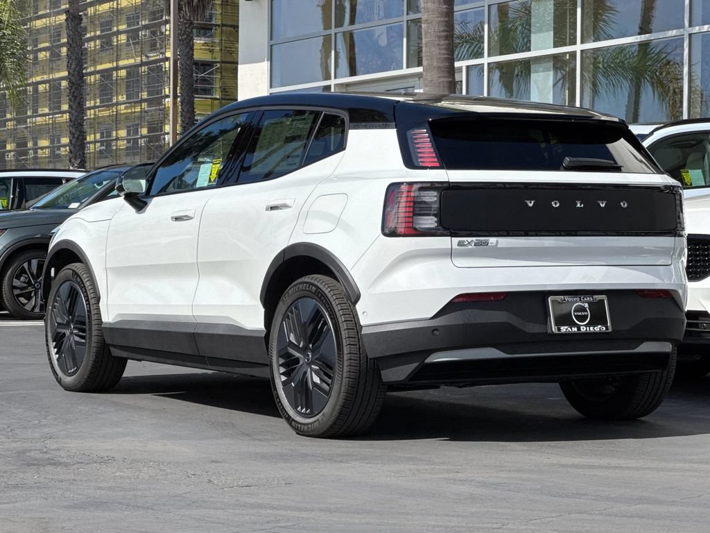 New 2026 Volvo EX30 Cross Country Ultra AWD/4WD image 3