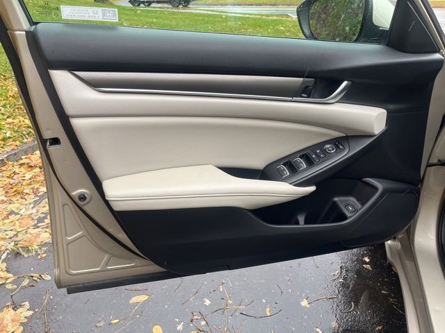 Used 2020 Honda Accord LX image 7