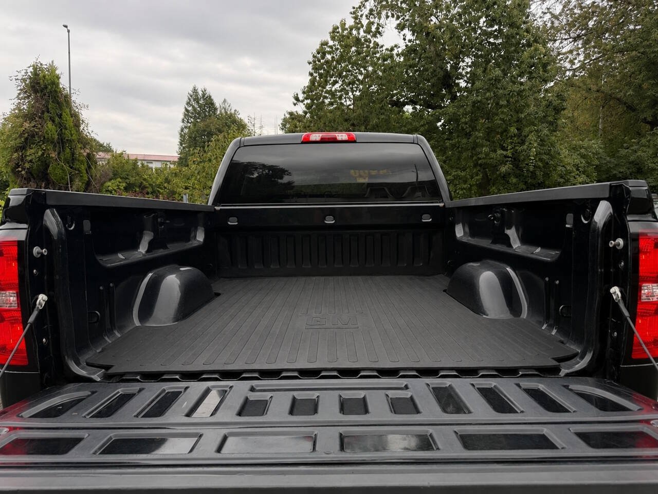 Used 2015 Chevrolet Silverado 1500 LT AWD/4WD image 12