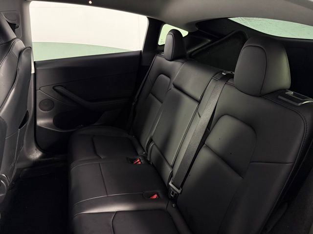 Used 2024 Tesla Model Y 2WD image 15