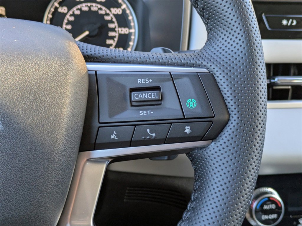 New 2025 Mitsubishi Outlander SE image 27