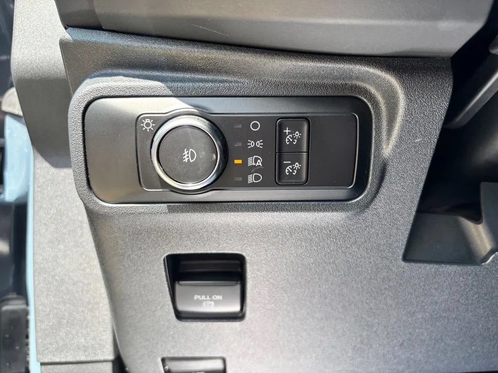 Used 2025 Ford Bronco Outer Banks AWD/4WD image 11