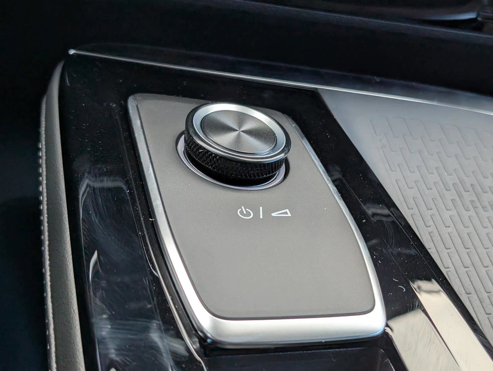 New 2026 Buick Enclave Sport Touring w/ Super Cruise Package image 26