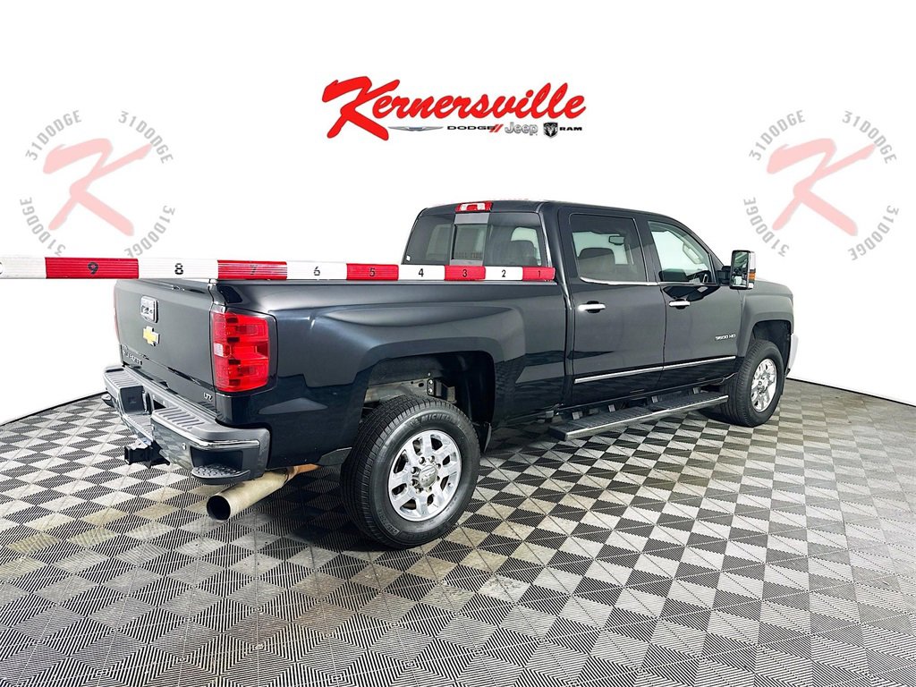 Used 2015 Chevrolet Silverado 3500 LTZ w/ Duramax Plus Package image 7