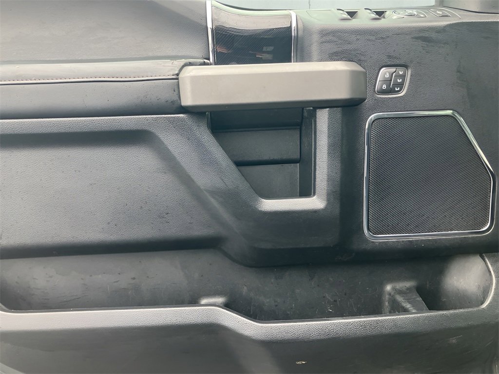 Used 2021 Ford F250 Platinum w/ FX4 Off-Road Package image 39