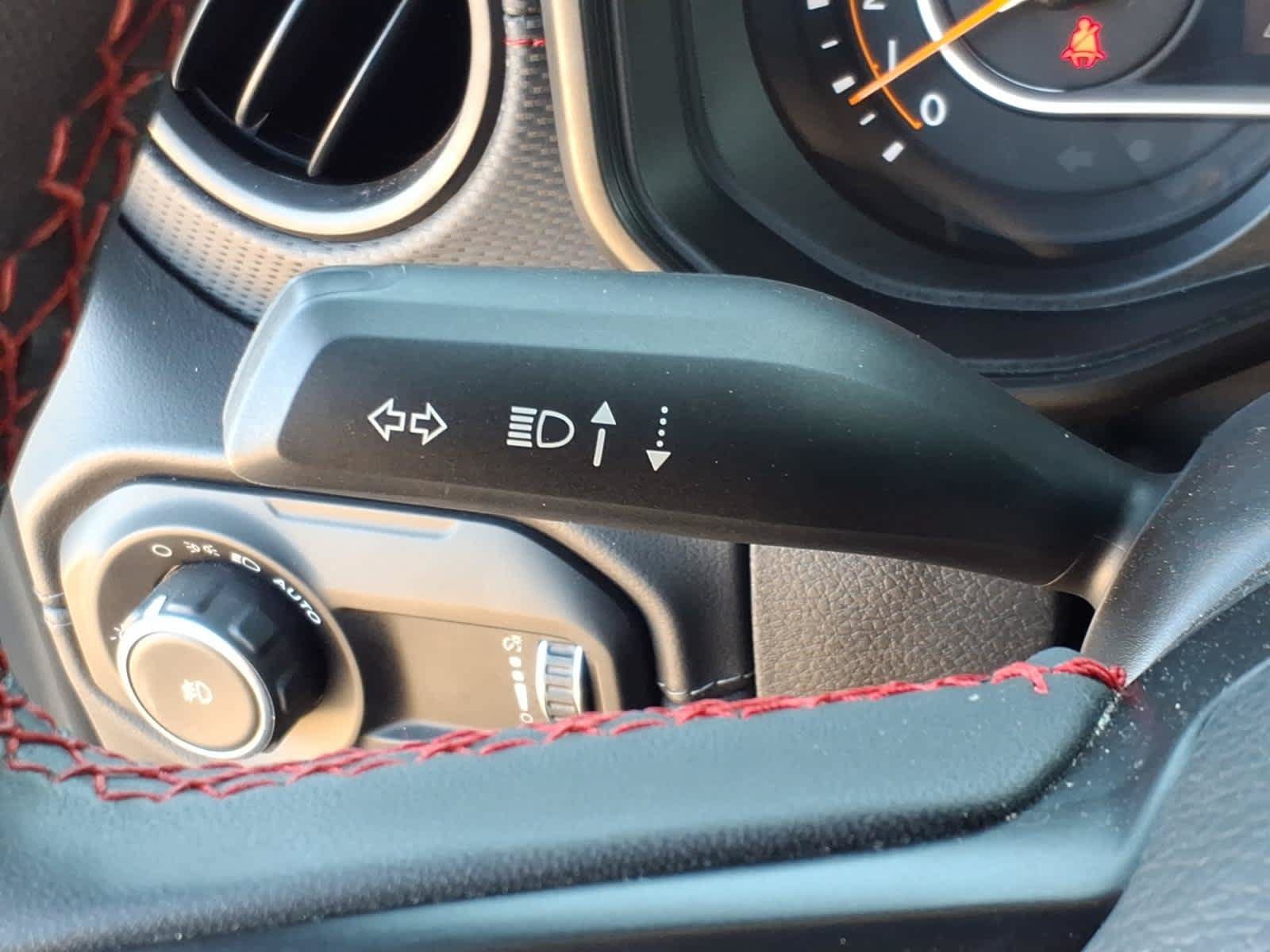 Used 2024 Jeep Wrangler Unlimited Rubicon AWD/4WD image 16