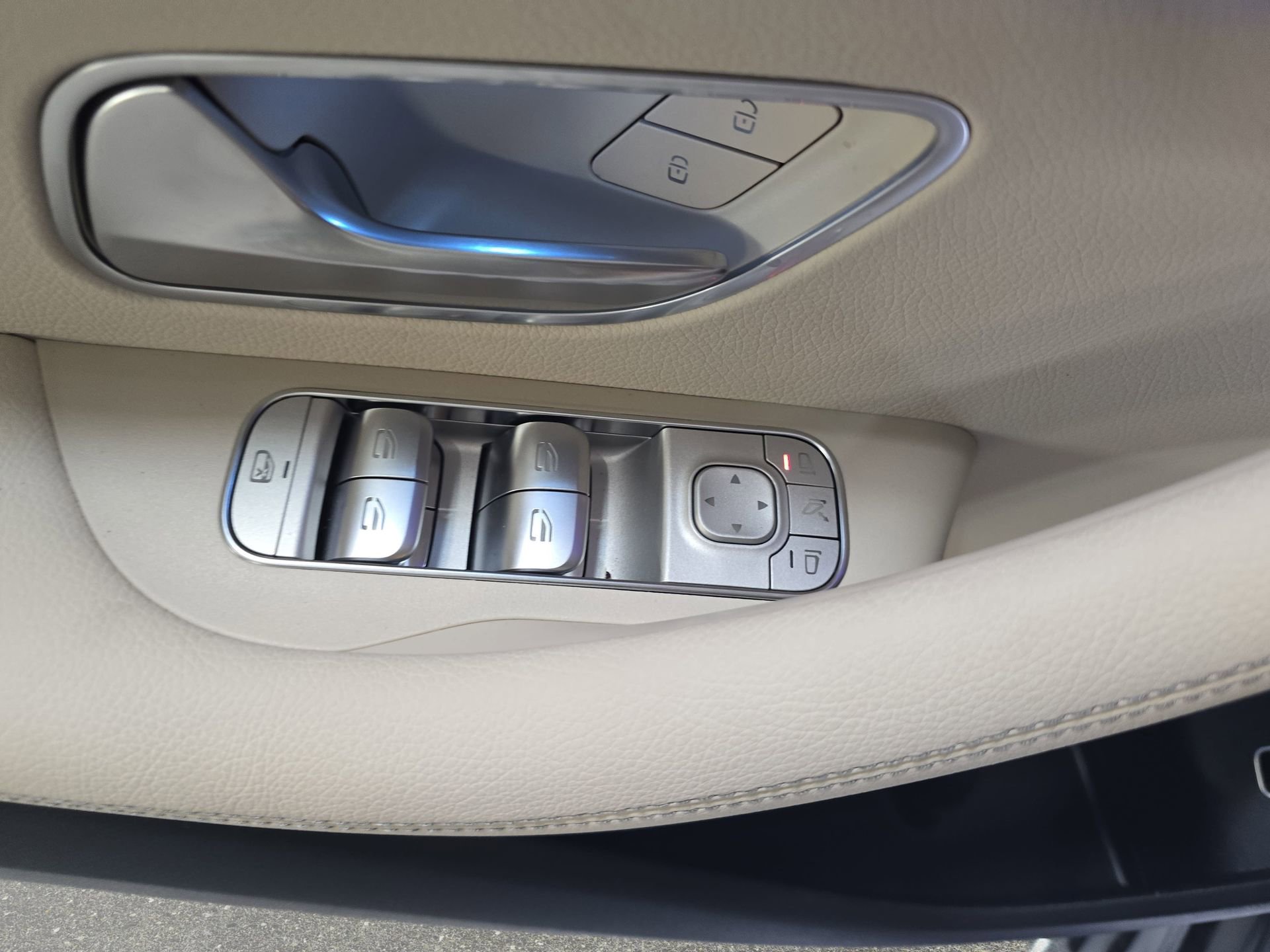 Certified 2026 Mercedes-Benz GLE 450 4MATIC image 27