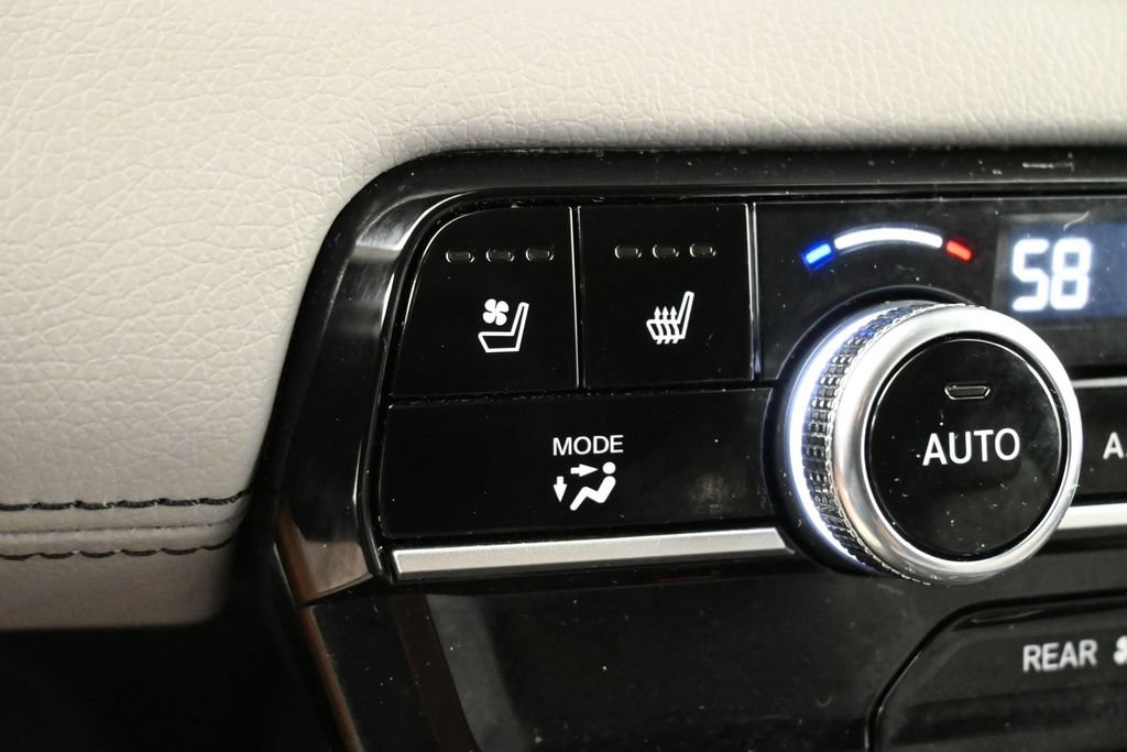 Used 2024 Honda Pilot Elite image 15