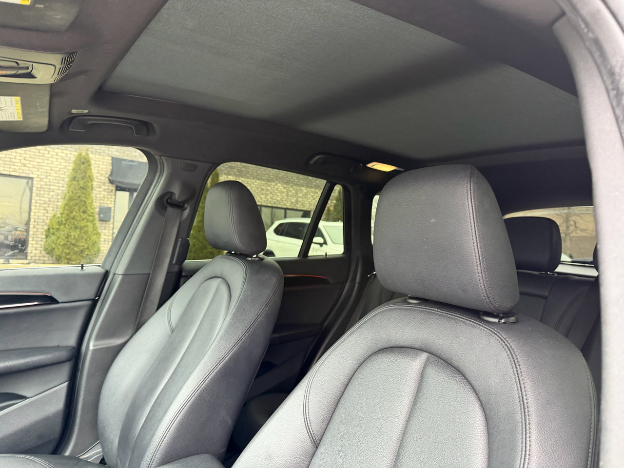 Used 2019 BMW X1 xDrive28i w/ Convenience Package image 12