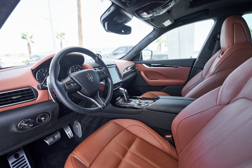 Used 2022 Maserati Levante Modena image 2