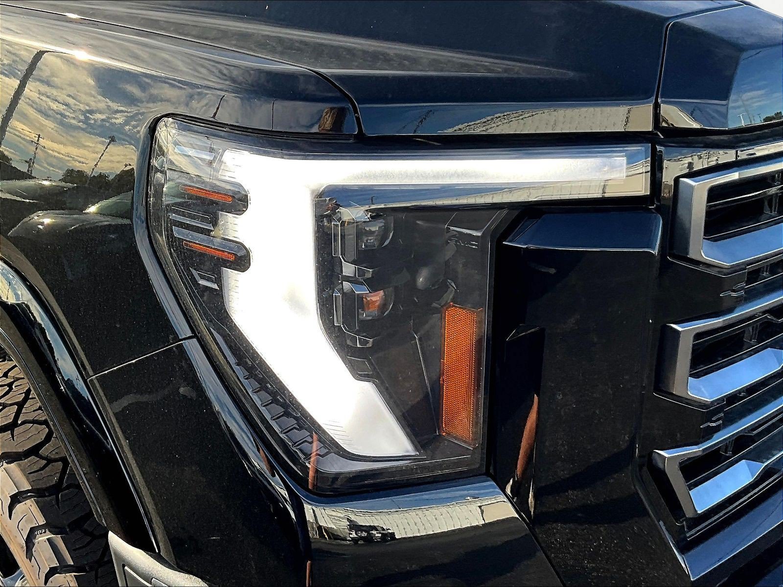 New 2026 GMC Sierra 3500 AT4 w/ AT4 Premium Plus Package AWD/4WD image 8