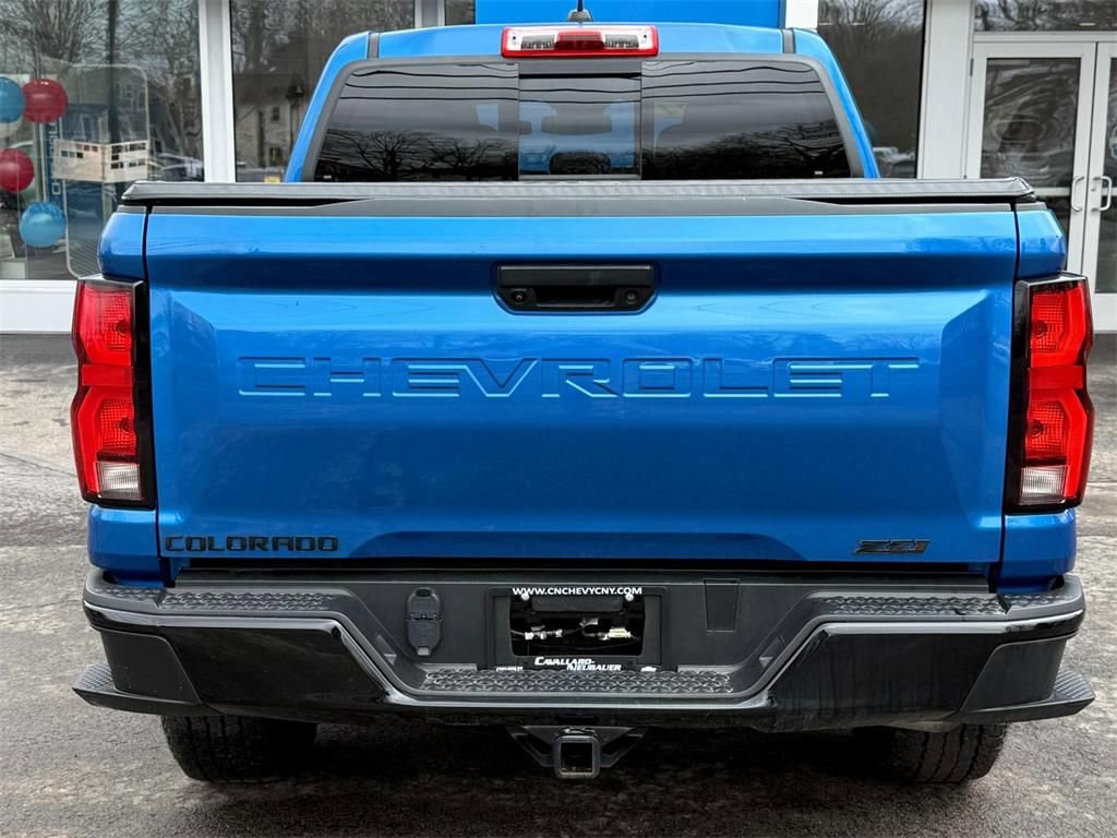 Used 2024 Chevrolet Colorado Z71 w/ Z71 Convenience Package 2 image 6