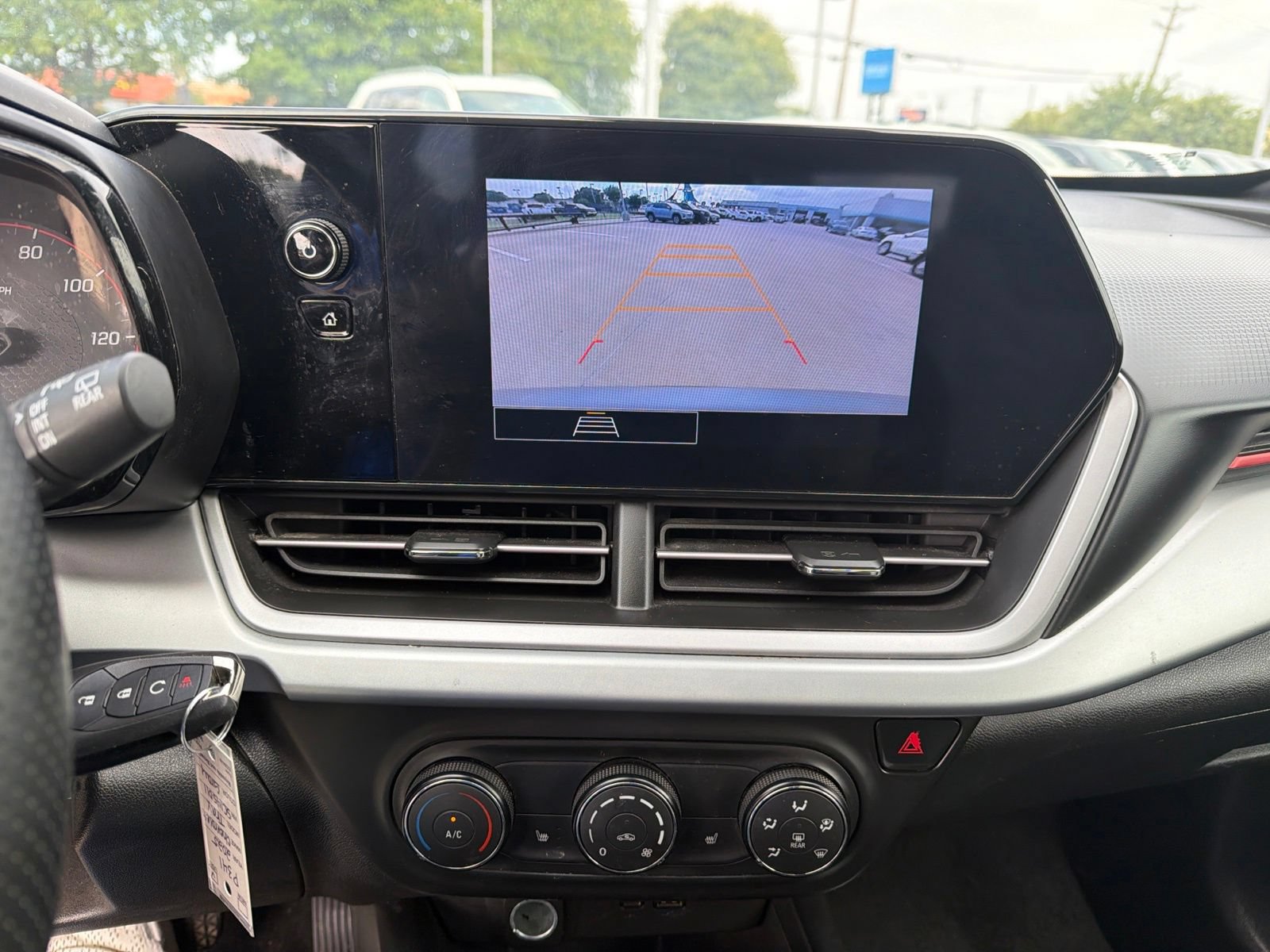 Used 2025 Chevrolet Trax RS w/ Driver Confidence Package FWD image 8