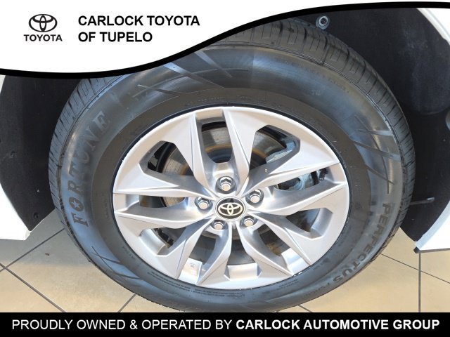 Used 2026 Toyota Sienna LE FWD image 13