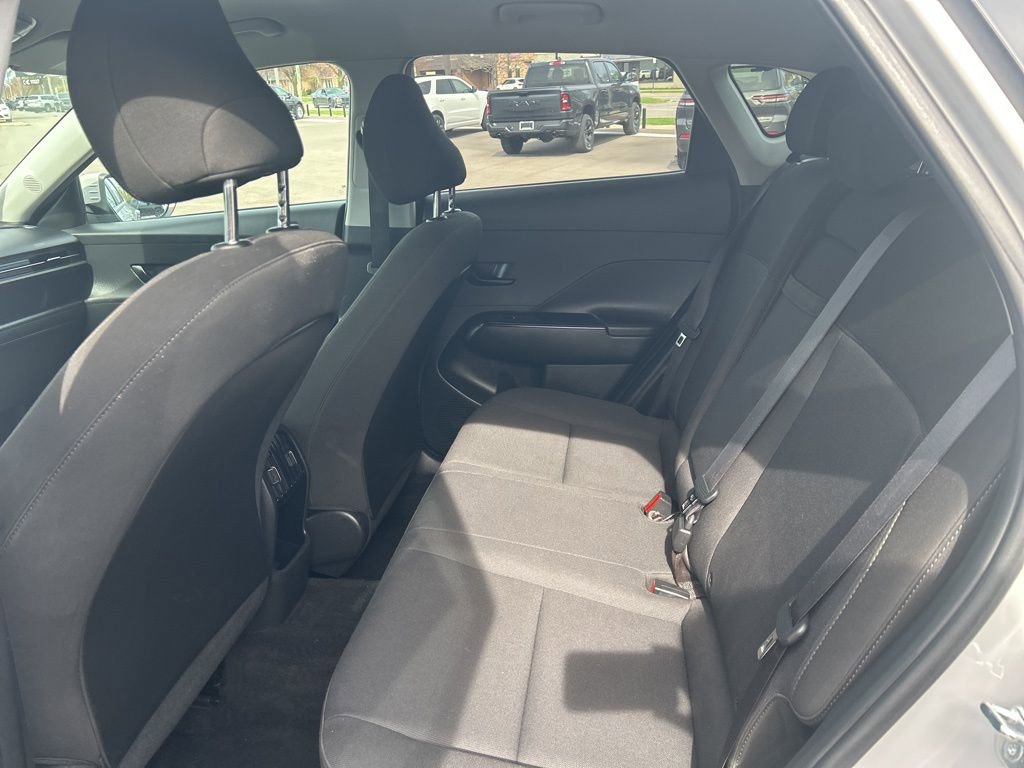 Used 2024 Hyundai Kona SEL AWD/4WD image 15