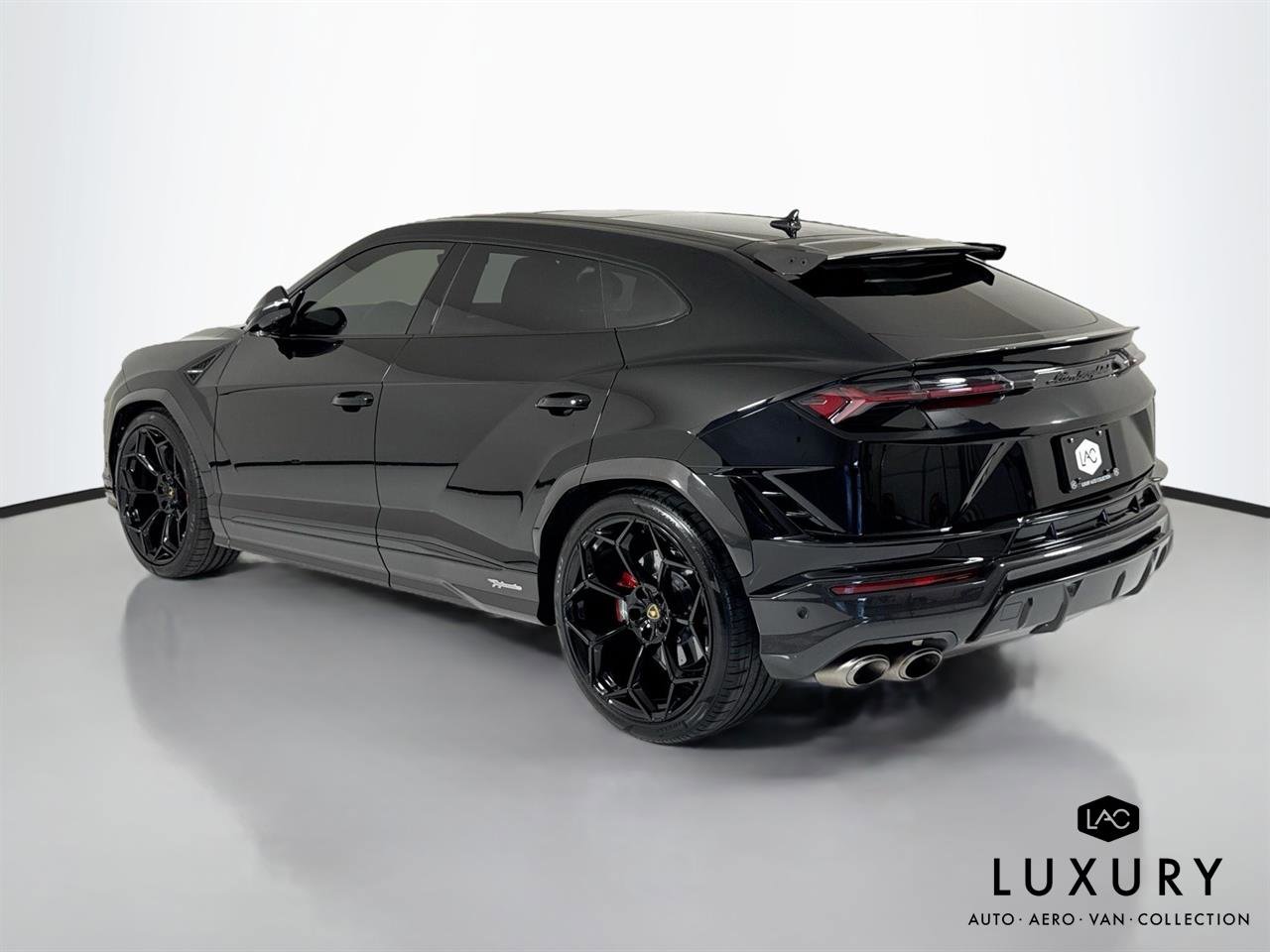 Used 2023 Lamborghini Urus Performante image 8